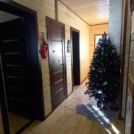 Casa vacanze в садибі черемош Krivorovnya