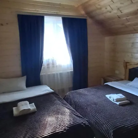 Ferienhaus в садибі черемош