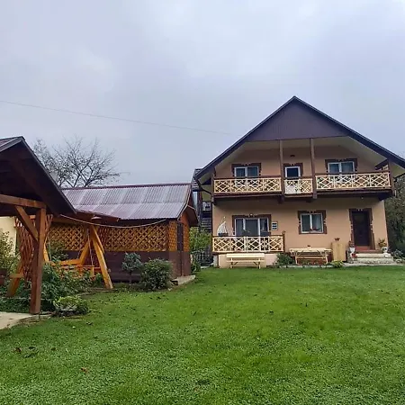 іі поверх в садибі черемош Holiday home *