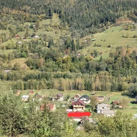 в садибі черемош בית נופש