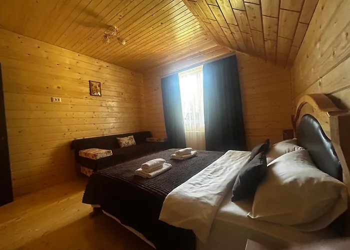 в садибі черемош Holiday home *